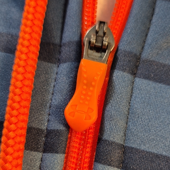 Under Armour 2XL Navy and Orange Fleece Hoodie. - Picture 13 of 15